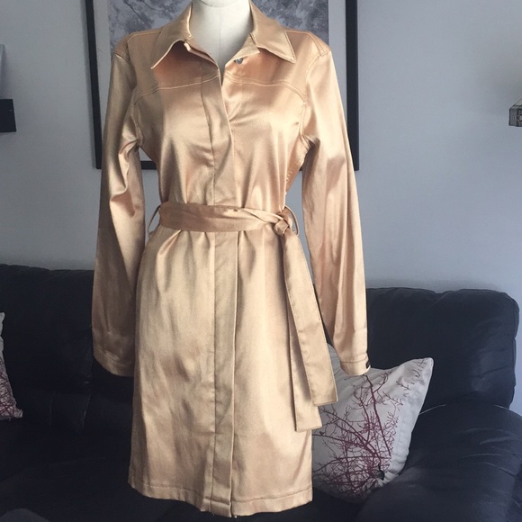 Xoxo Gold Trench Coat w/belt. Small. Like New - Picture 5 of 10